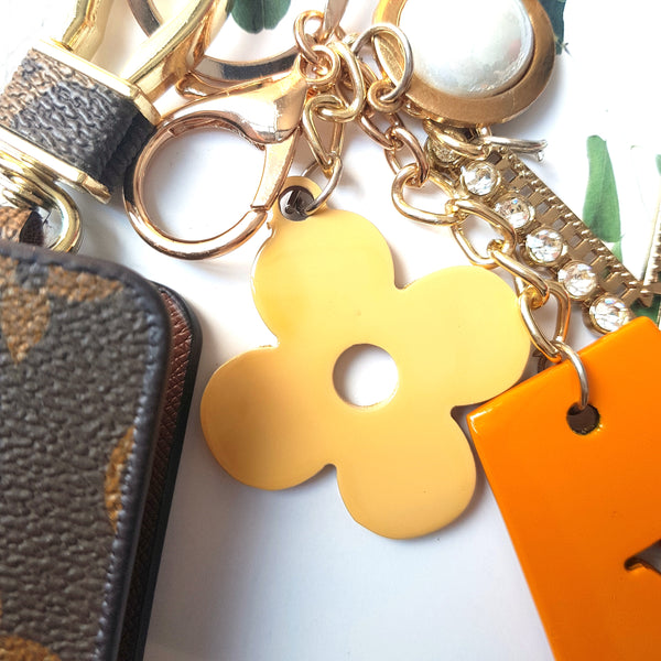 Bag Jewelry Horn Horn Accessories for Bags with Trendy Design and Luxury Unique Flower Orange