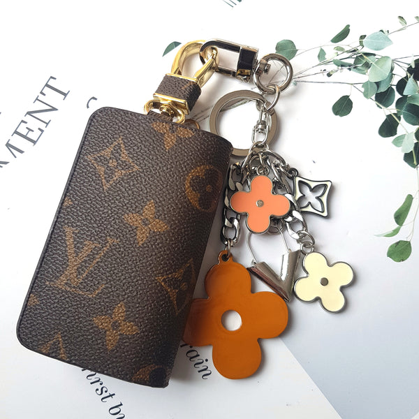 Bag Jewelry Horn Horn Accessories for Bags with Trendy Design and Luxury Unique Flower Red