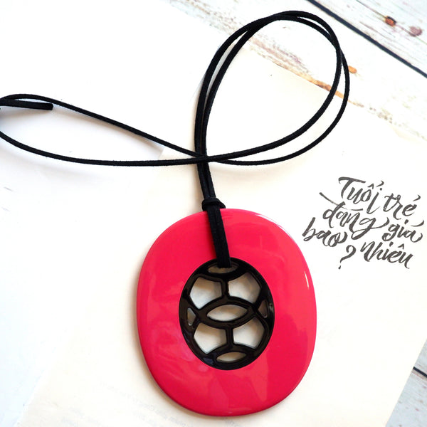 Handmade Natural Horn and Lacquer Light Red and BlackLuxury and Unique