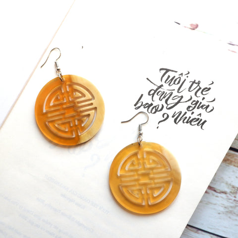 Buffalo Horn Disc Earrings Jewelry Handcraft Boho and Ethnic Earrings Round Yellow-Brown