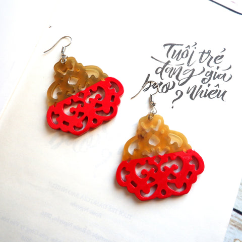 Buffalo Horn Disc Earrings Jewelry Handcraft Boho and Ethnic Earrings Pattern Scarlet and Brown