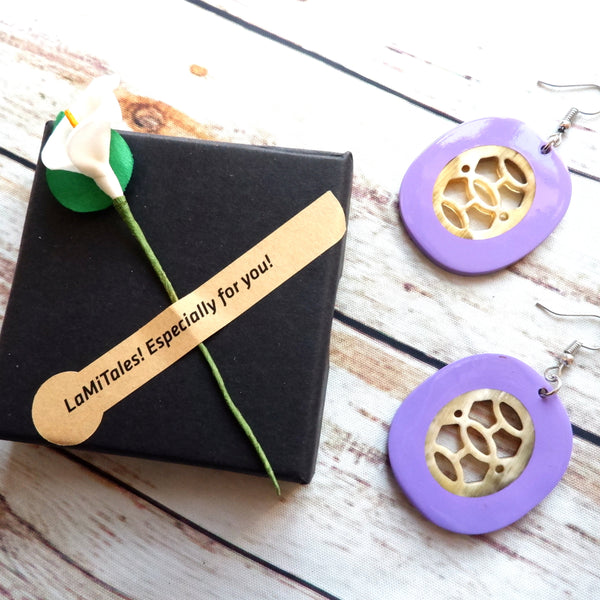 Buffalo Horn Disc Earrings Jewelry Handcraft Boho and Ethnic Earrings Oval Purple and Cream