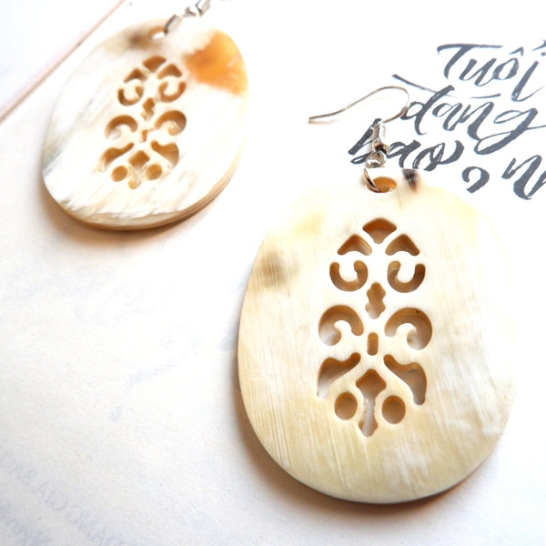 Buffalo Horn Disc Earrings Jewelry Handcraft Boho and Ethnic Earrings Oval Cream