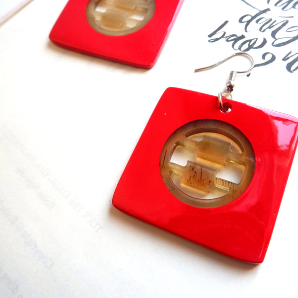 Buffalo Horn Disc Earrings Jewelry Handcraft Boho and Ethnic Earrings Square Scarlet and Brown