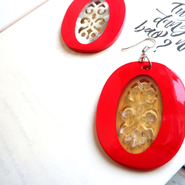 Buffalo Horn Disc Earrings Jewelry Handcraft Boho and Ethnic Earrings Oval Red and Brown