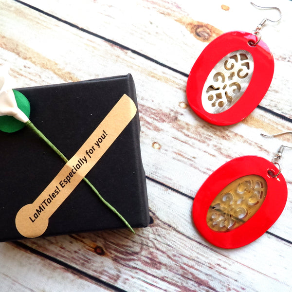 Buffalo Horn Disc Earrings Jewelry Handcraft Boho and Ethnic Earrings Oval Red and Brown