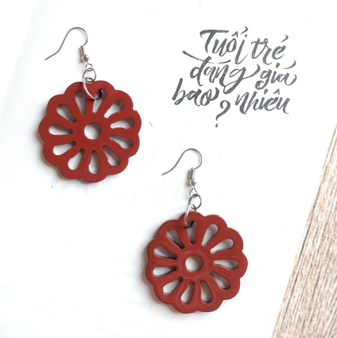 Buffalo Horn Disc Earrings Jewelry Handcraft Boho and Ethnic Earrings Flower Deep Red