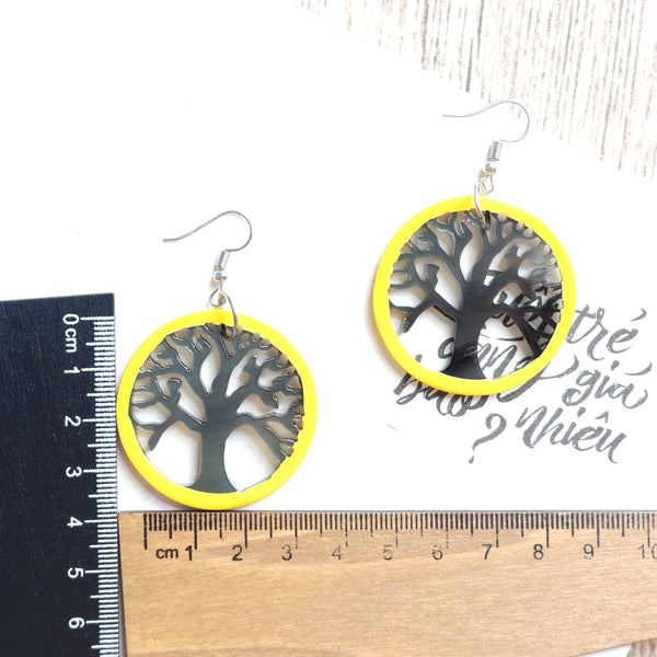 Buffalo Horn Disc Earrings Jewelry Handcraft Boho and Ethnic Earrings Black Tree and Yellow Cornice