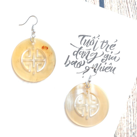 Buffalo Horn Disc Earrings Jewelry Handcraft Boho and Ethnic Earrings Round Light Yellow