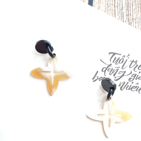 Buffalo Horn Disc Earrings Jewelry Handcraft Boho and Ethnic Earrings Small Flower White and Light Yellow