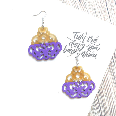 Buffalo Horn Disc Earrings Jewelry Handcraft Boho and Ethnic Earrings Pattern Light Yellow and Purple