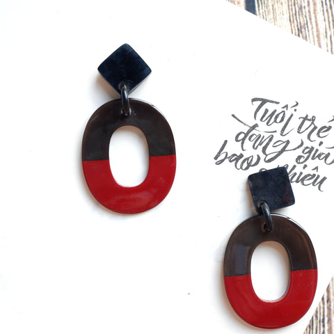 Buffalo Horn Disc Earrings Jewelry Handcraft Boho and Ethnic Earrings Oval Black and Deep Red