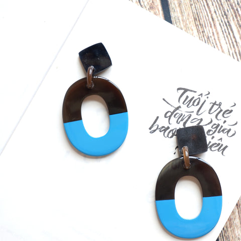 Buffalo Horn Disc Earrings Jewelry Handcraft Boho and Ethnic Earrings Oval Dark Brown and Blue