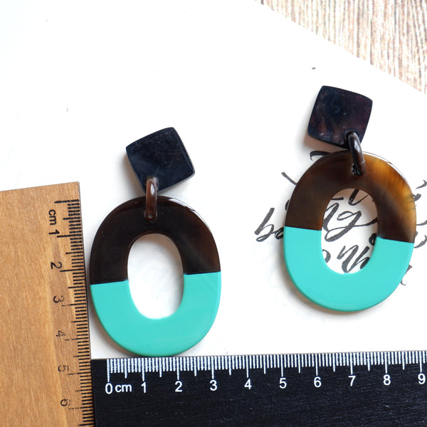 Buffalo Horn Disc Earrings Jewelry Handcraft Boho and Ethnic Earrings Oval Dark Brown and Turquoise