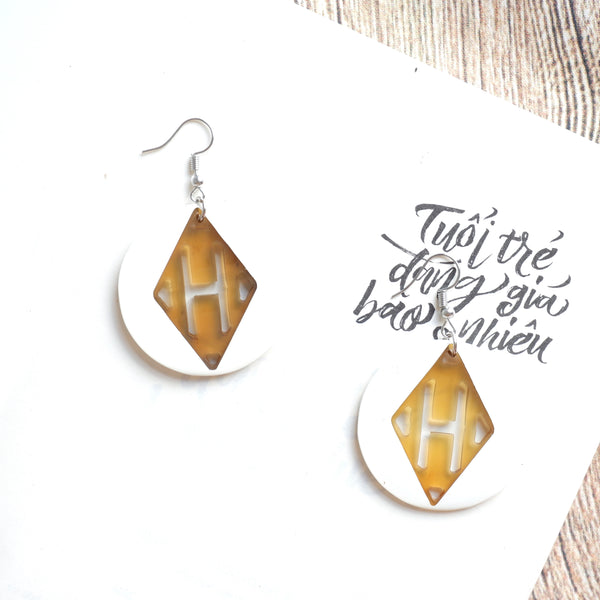 Buffalo Horn Disc Earrings Jewelry Handcraft Boho and Ethnic Earrings Geometry White and Brown