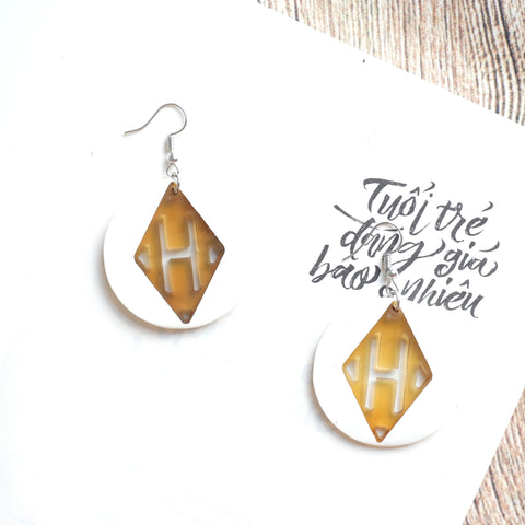 Buffalo Horn Disc Earrings Jewelry Handcraft Boho and Ethnic Earrings Geometry White and Brown