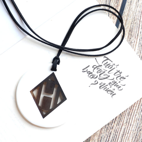 Handmade Natural Horn and Lacquer White Round and Brown Rhombus Circle Luxury and Unique