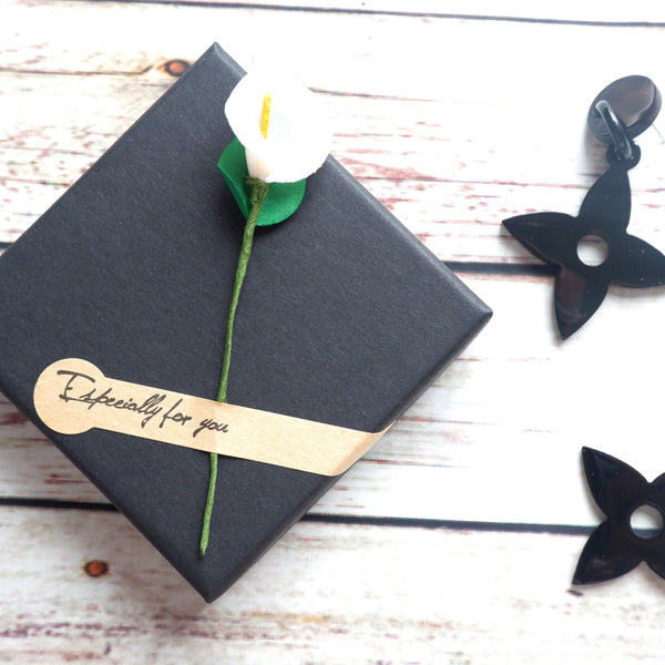 Buffalo Horn Disc Earrings Jewelry Handcraft Boho and Ethnic Earrings Black Flower