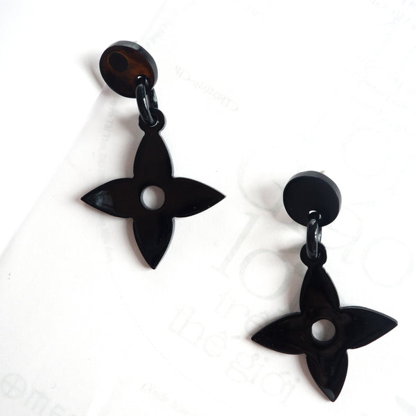 Buffalo Horn Disc Earrings Jewelry Handcraft Boho and Ethnic Earrings Black Flower