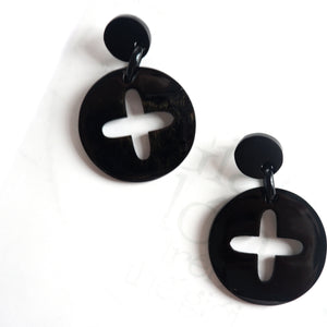 Buffalo Horn Disc Earrings Jewelry Handcraft Boho and Ethnic Earrings Round Black and Flower Middle