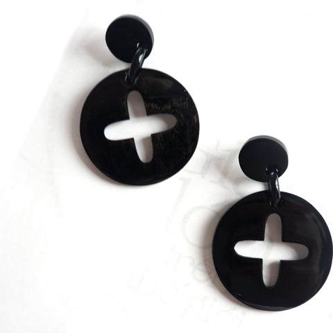 Buffalo Horn Disc Earrings Jewelry Handcraft Boho and Ethnic Earrings Round Black and Flower Middle